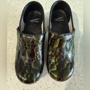 Dansko Olive Green and Black Textured Leather Clogs